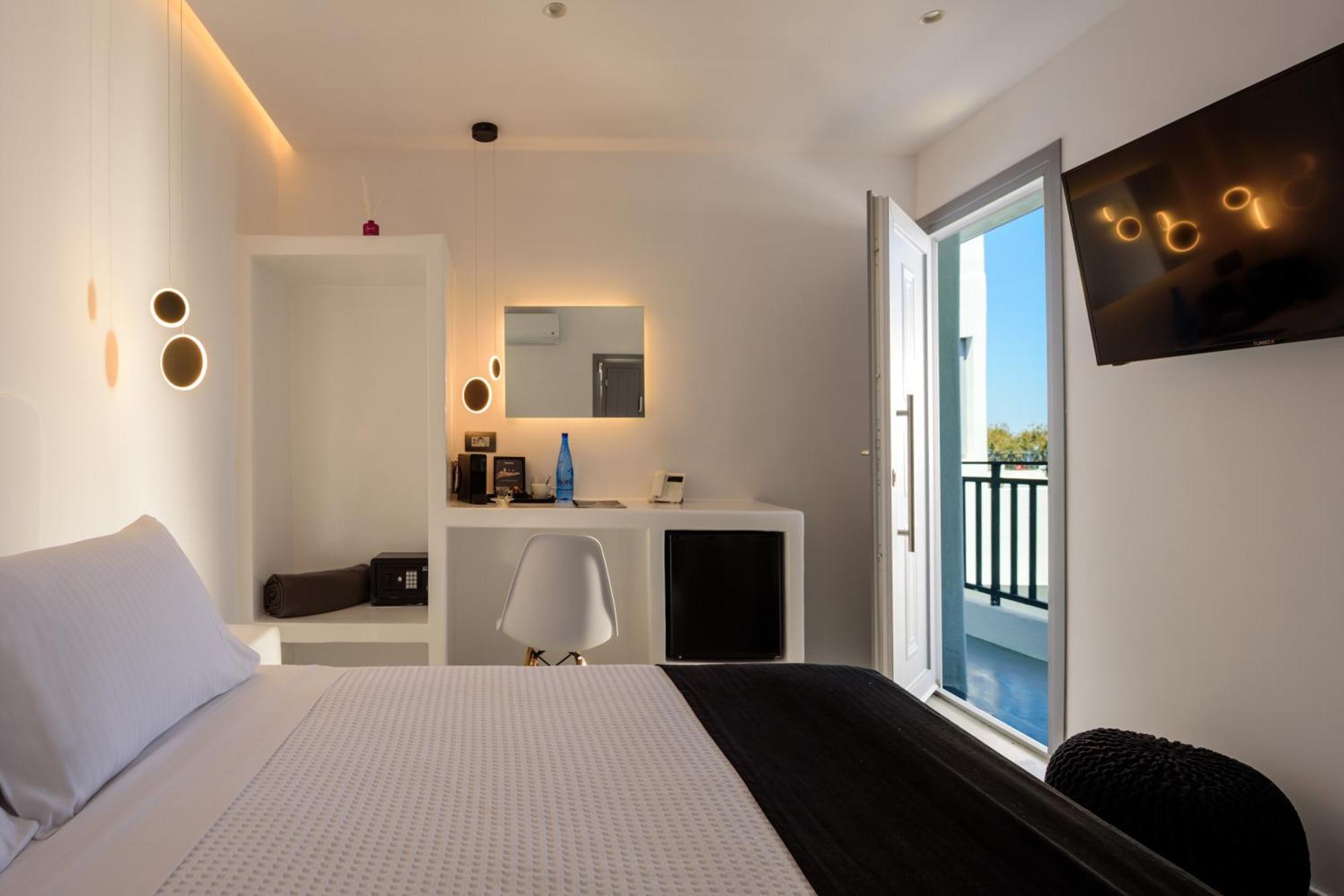 Hotel Tataki Family Fira (Santorini)