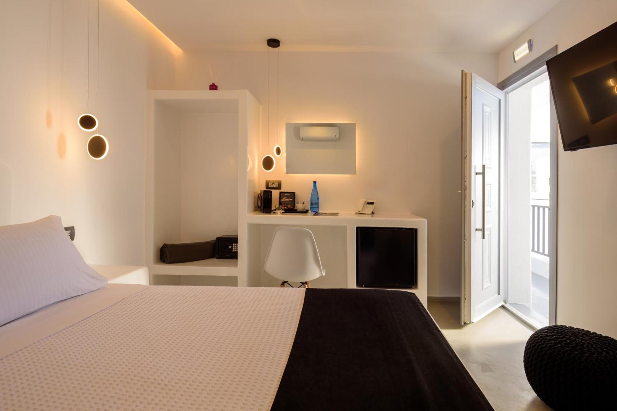 Hotel Tataki Family Fira (Santorini)