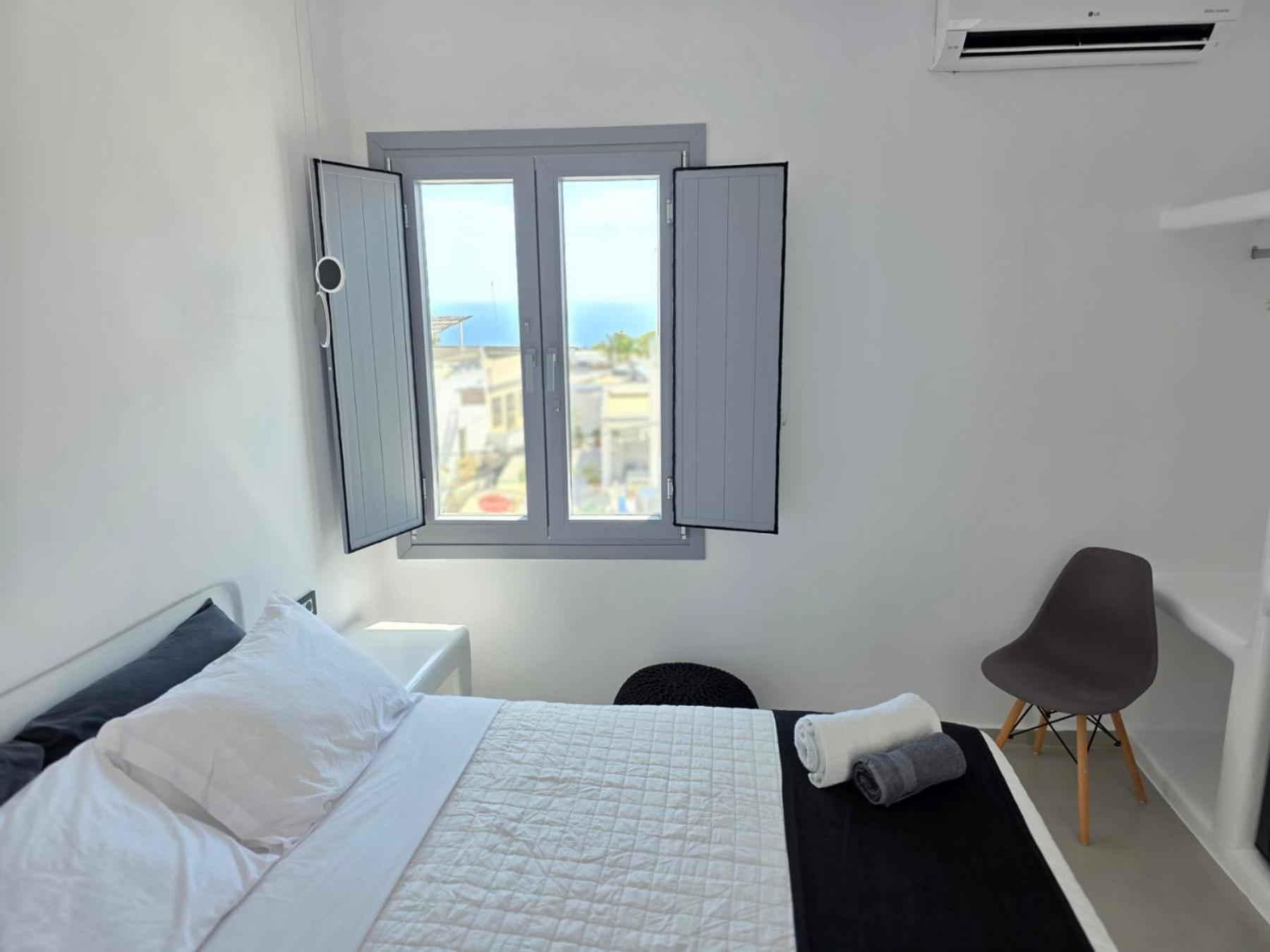 Tataki Family Hotel Fira (Santorini)